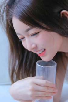 大龄剩女找小伙解决需求